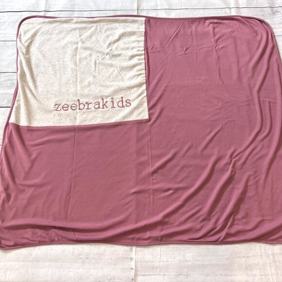 ZeebraKids Baby Blanket (Matching Footie & Bonnet Avail) - Picture 3 of 3